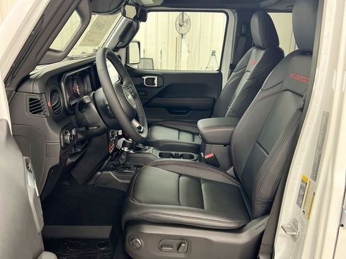 New 2026 Jeep Wrangler Unlimited Rubicon AWD/4WD image 17