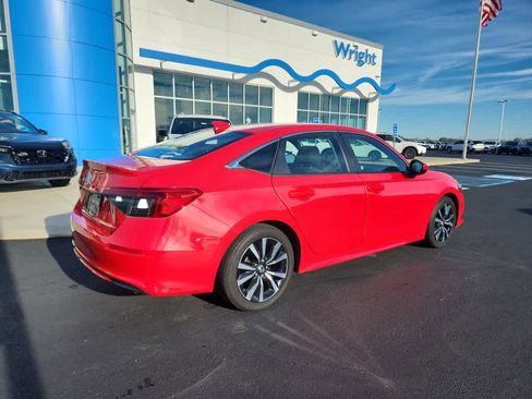 Used 2022 Honda Civic EX image 2