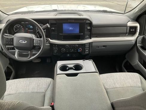 Used 2025 Ford F250 XLT image 9
