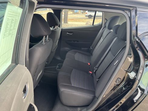 Certified 2024 Nissan Leaf SV Plus image 30