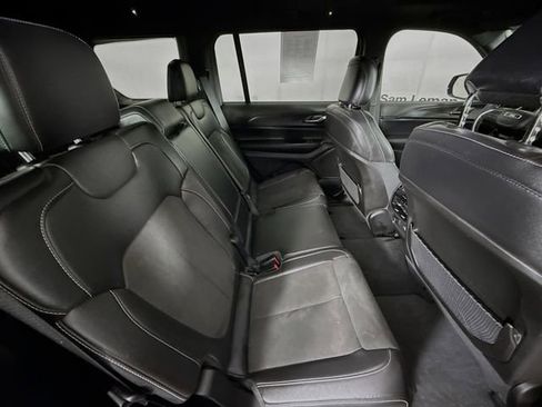 Used 2024 Jeep Grand Cherokee L Altitude image 27
