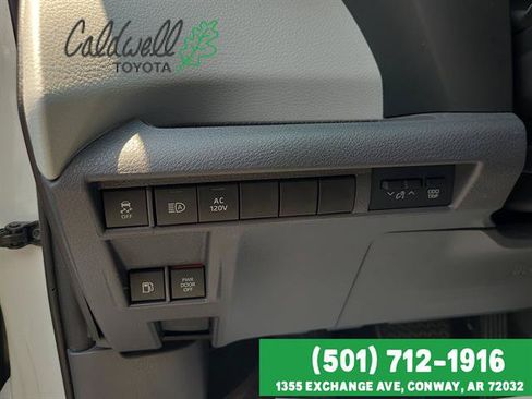 Used 2022 Toyota Sienna XSE w/ XSE Plus Package AWD/4WD image 27