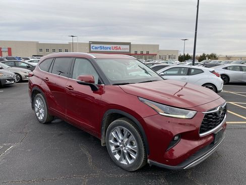 Used 2021 Toyota Highlander Limited image 1