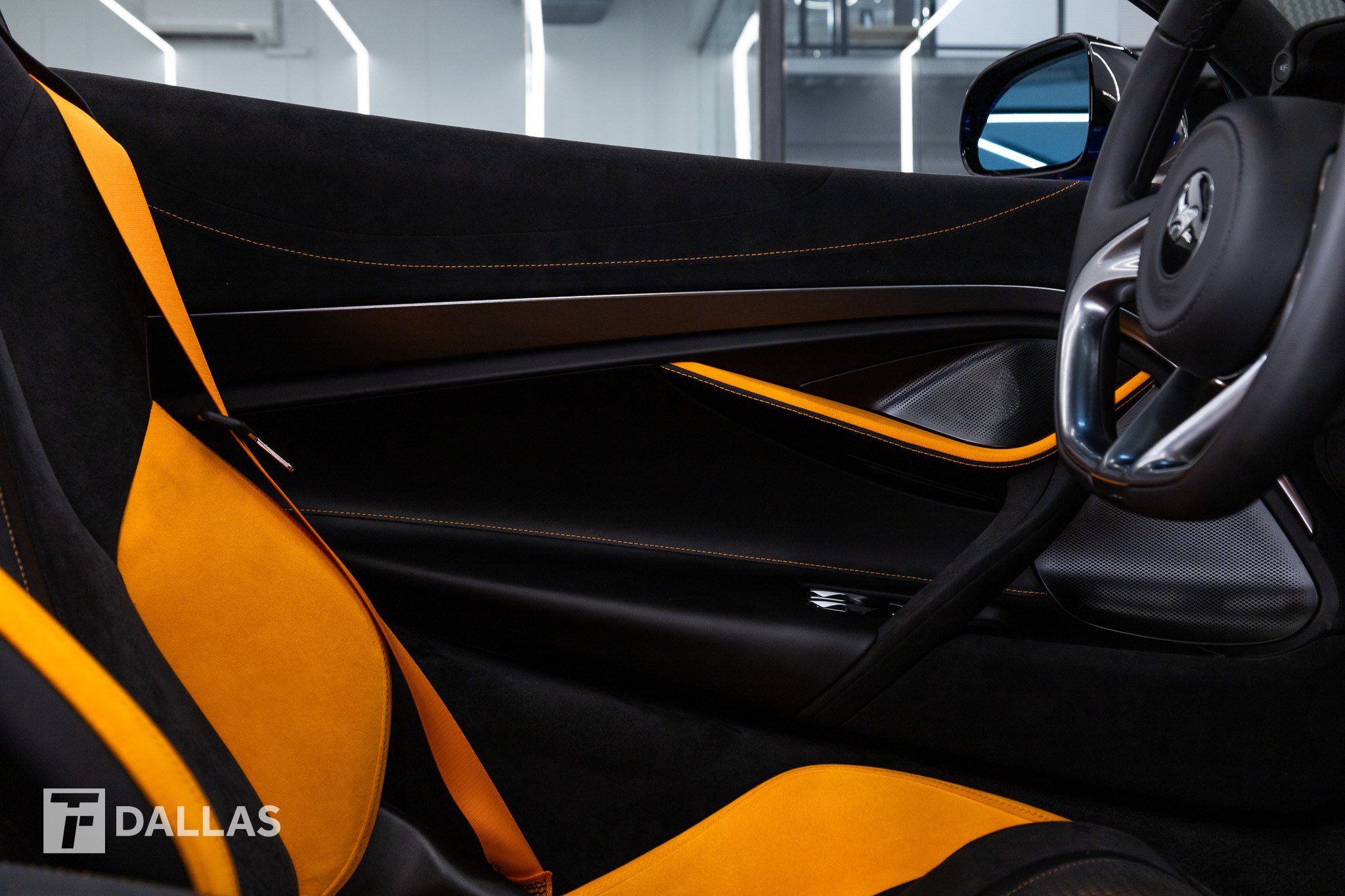 Used 2027 McLaren 750S Spider RWD image 22
