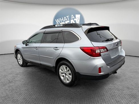 Used 2016 Subaru Outback 2.5i Premium image 6