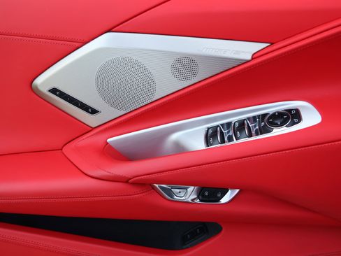 Used 2023 Chevrolet Corvette Stingray Premium Conv w/ Z51 Performance Package image 12