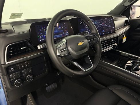 Used 2026 Chevrolet Suburban LT w/ Comfort Package AWD/4WD image 23