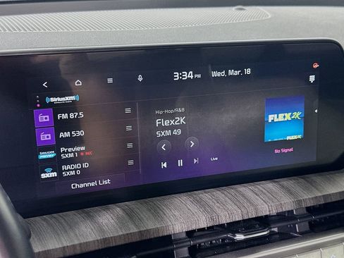 Used 2023 Kia Telluride EX w/ EX Captain's Chair Package image 30