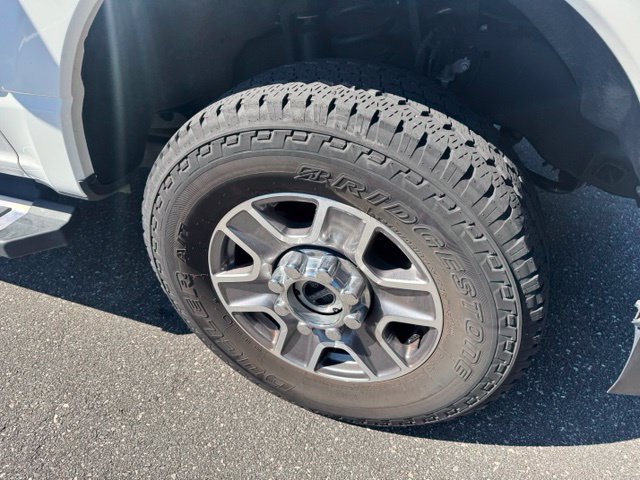 Used 2024 Ford F250 Lariat AWD/4WD image 8