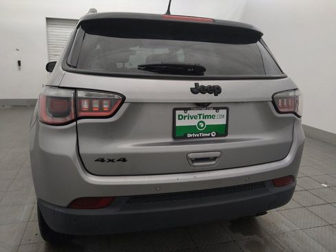 Used 2018 Jeep Compass Latitude w/ Popular Equipment Group AWD/4WD image 6