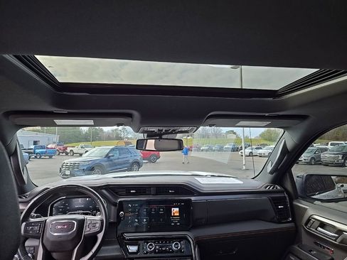 Used 2023 GMC Sierra 1500 AT4 w/ AT4 Preferred Package image 24