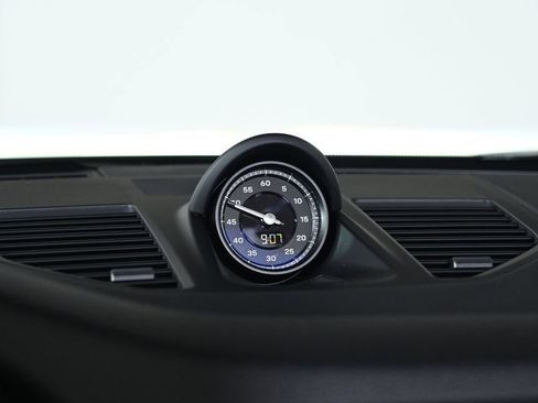Used 2026 Porsche 911 Carrera T RWD image 25