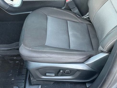 Certified 2023 Ford Explorer XLT image 4