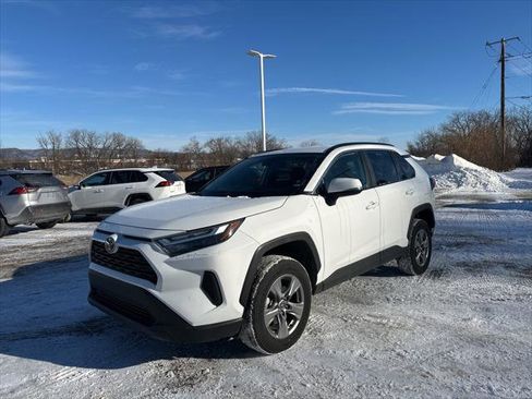Certified 2025 Toyota RAV4 XLE image 3