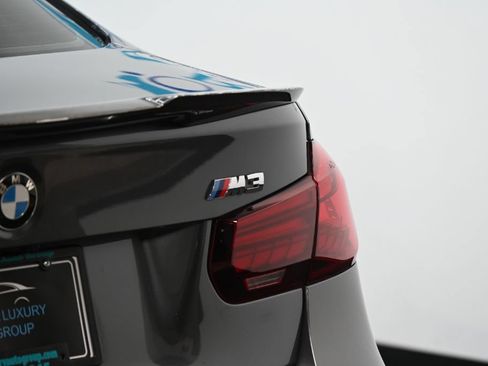 Used 2018 BMW M3 RWD image 16