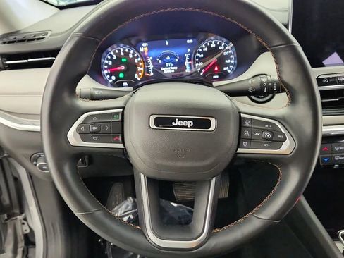 Used 2022 Jeep Compass Limited image 27