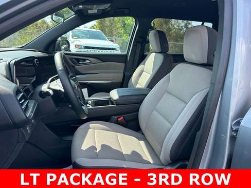 Certified 2025 Chevrolet Traverse LT image 14