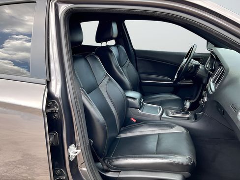 Certified 2022 Dodge Charger SXT w/ Leather Interior Group RWD image 29