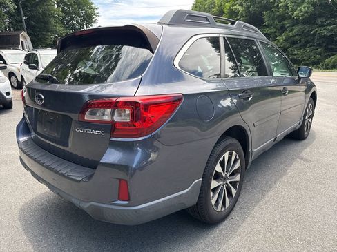 Used 2015 Subaru Outback 2.5i Limited AWD/4WD image 5
