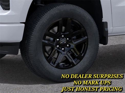 New 2026 Chevrolet Silverado 1500 Custom w/ LPO, Dark Essentials Package image 9