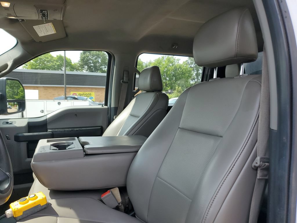 Used 2019 Ford F550 4x4 Crew Cab Super Duty image 11