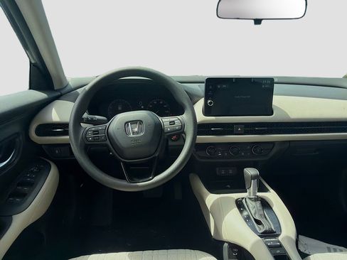 New 2026 Honda HR-V LX image 17