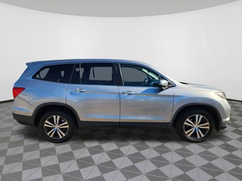 Used 2017 Honda Pilot EX-L image 6
