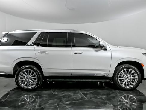 Used 2021 Cadillac Escalade Premium Luxury w/ Driver Assist Tech Package AWD/4WD image 9