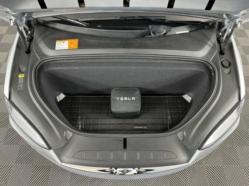 Used 2018 Tesla Model X 100D image 24