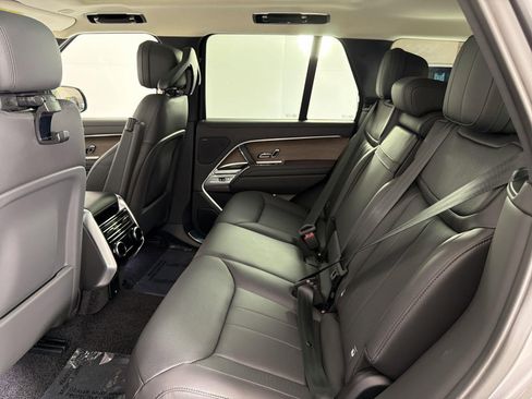 New 2026 Land Rover Range Rover SE image 26