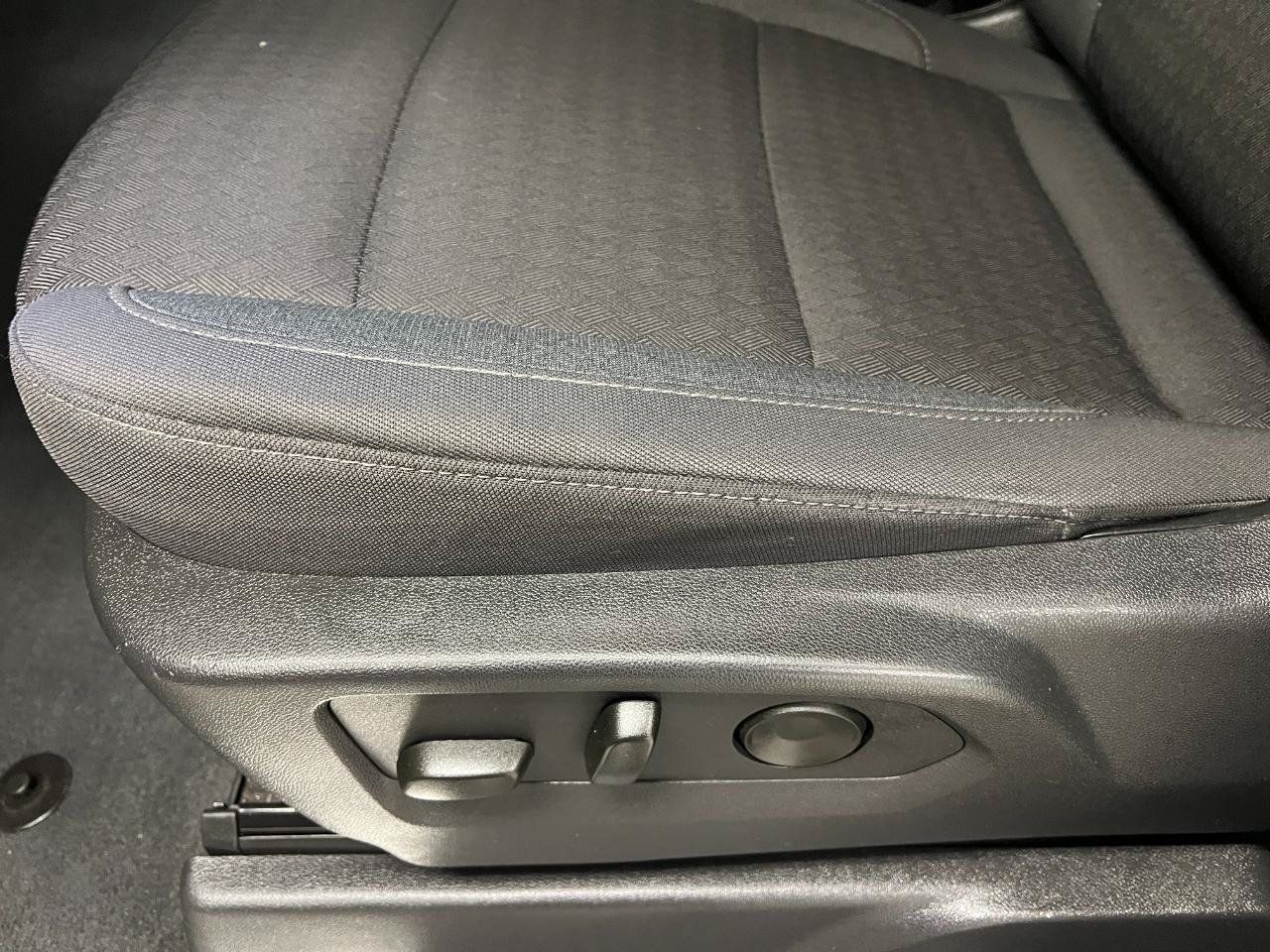 Used 2025 Chevrolet Silverado 2500 LT w/ Convenience Package AWD/4WD image 27