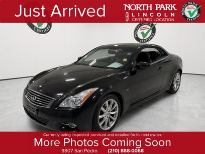 Used 2014 INFINITI Q60 Convertible w/ Premium Package
