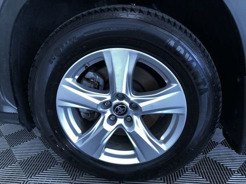 Certified 2024 Toyota Highlander LE image 18