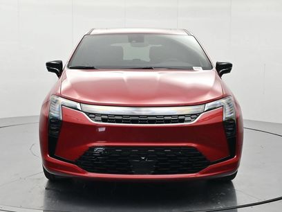 New 2027 Chrysler Pacifica Limited w/ Family Tech Group