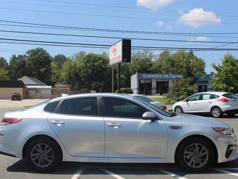 Used 2020 Kia Optima LX FWD image 4