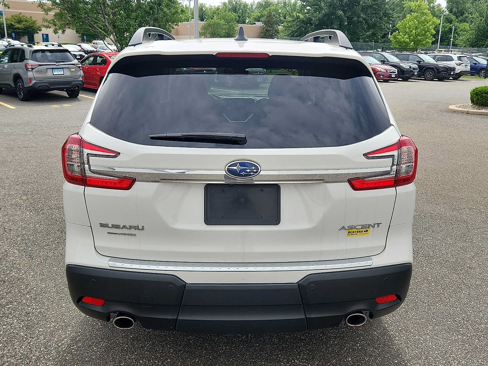 Used 2025 Subaru Ascent Premium AWD/4WD image 5