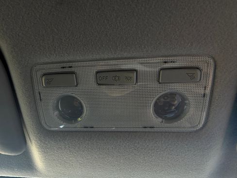 Used 2016 Toyota Prius C Two image 35