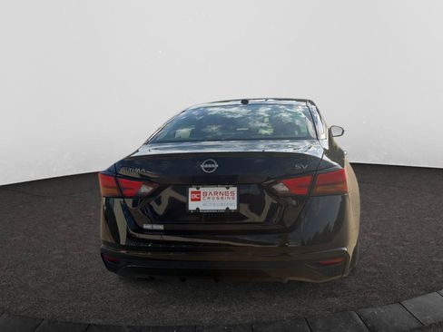 Used 2024 Nissan Altima 2.5 SV FWD image 5