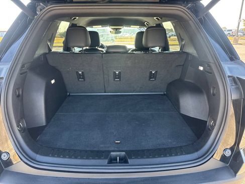 Used 2025 Chevrolet Equinox LT w/ Convenience Package II AWD/4WD image 6