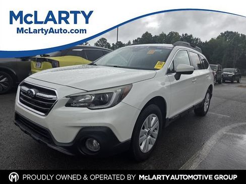Used 2019 Subaru Outback 2.5i Premium AWD/4WD image 1