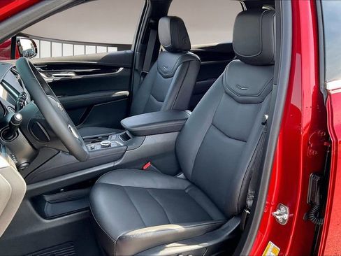 New 2026 Cadillac XT5 Premium Luxury image 9