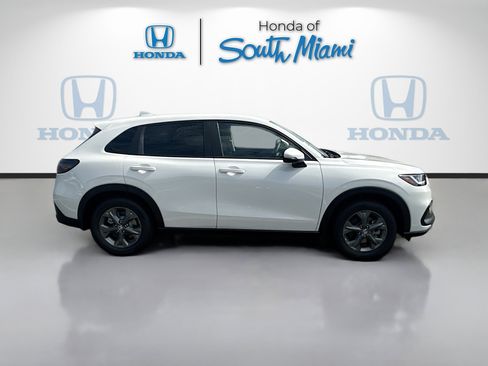 New 2026 Honda HR-V LX image 8