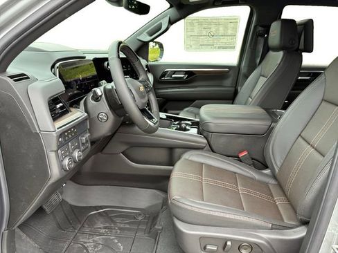 New 2026 Chevrolet Tahoe High Country AWD/4WD image 11