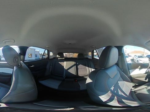 Used 2025 Chevrolet Trax LT w/ LT Convenience Package image 40