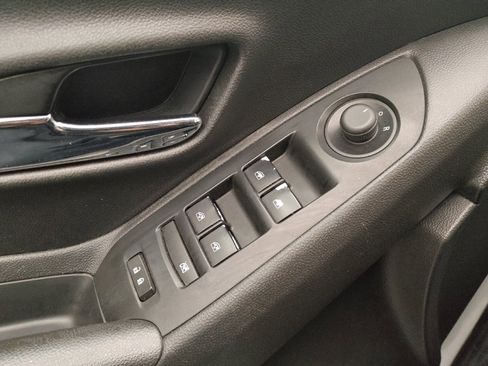Used 2020 Chevrolet Trax LS w/ Tint and Cruise Package FWD image 27