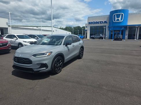Certified 2024 Honda HR-V Sport image 7