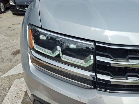 Used 2018 Volkswagen Atlas SE FWD image 19