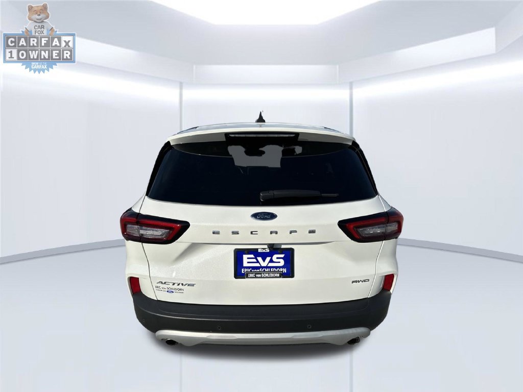 Used 2023 Ford Escape Active w/ Tech Pack #2 AWD/4WD image 4