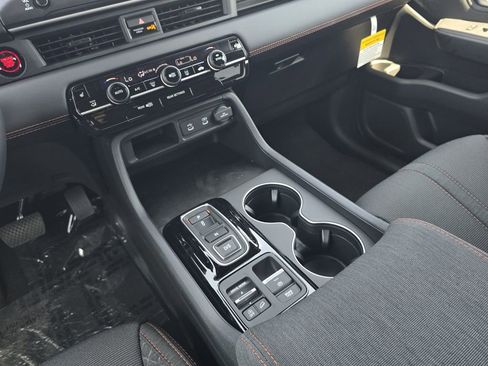 New 2026 Honda Pilot Sport image 17