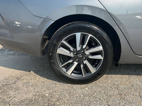 Used 2025 Nissan Versa SV FWD image 24